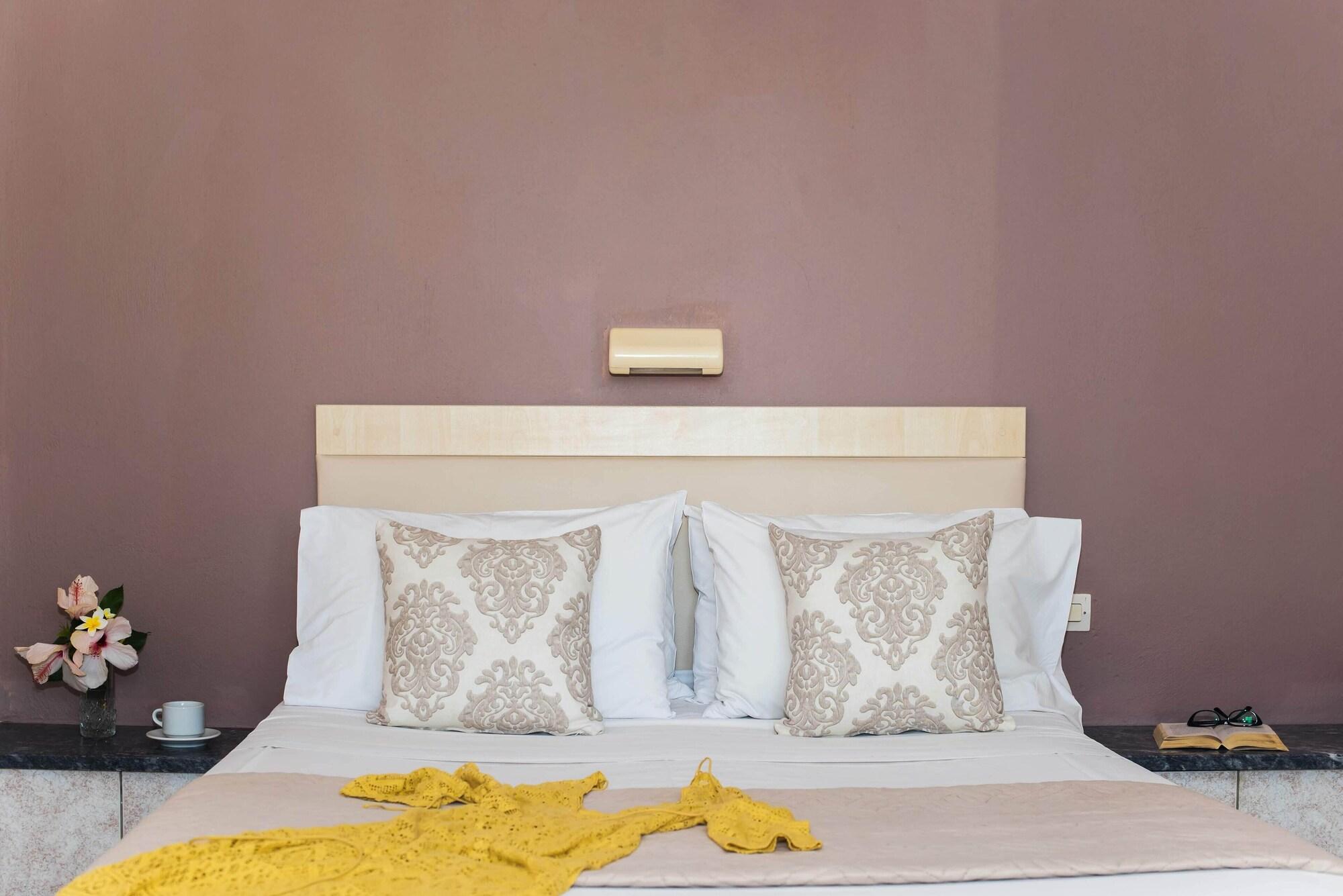 Aspro Hotel 헐소니소스 외부 사진