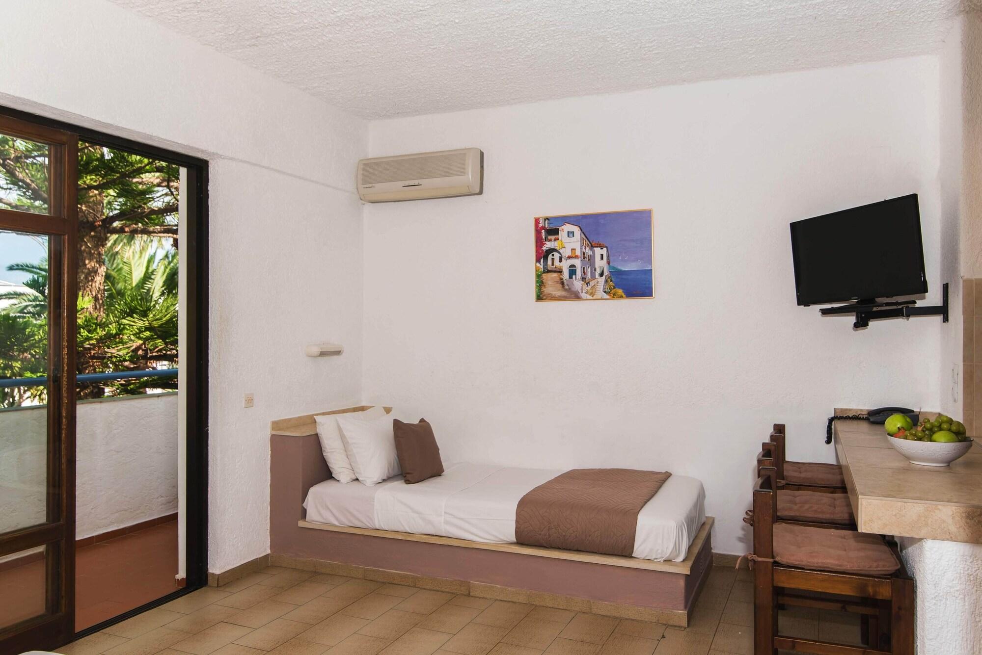 Aspro Hotel 헐소니소스 외부 사진